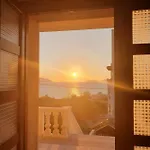 Rum i privatbostad Mare - For Families & Groups