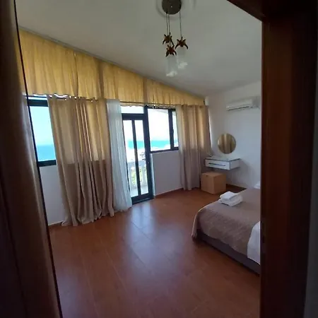 Homestay Mare - For Families & Groups Vlore
