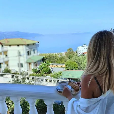 Mare - For Families & Groups 홈스테이 Vlorë