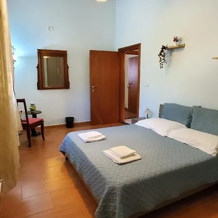 Mare - For Families & Groups *