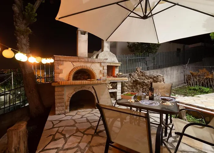 Mare - For Families & Groups *