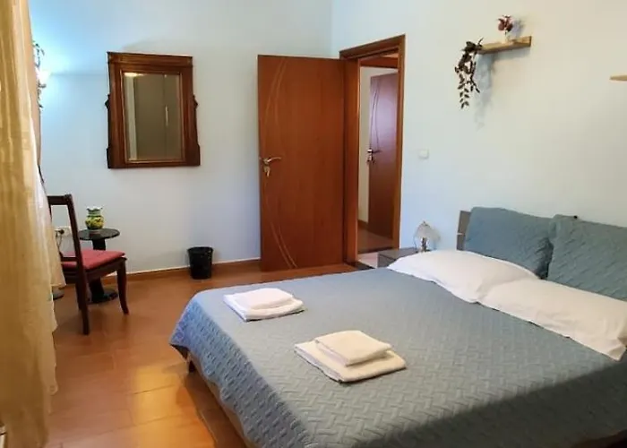 Mare - For Families & Groups *